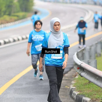 Runner Photo 7029095