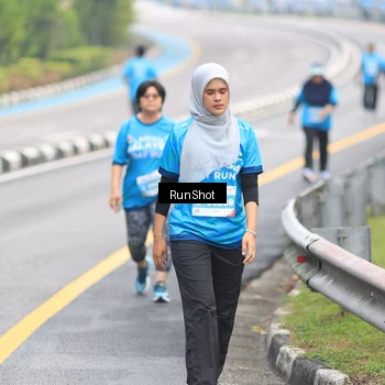 Runner Photo 7029097
