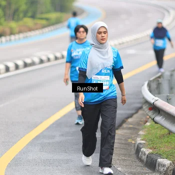 Runner Photo 7029098