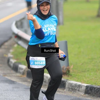 Runner Photo 7029101