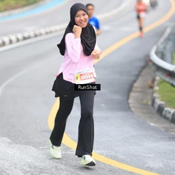 Runner Photo 7029103