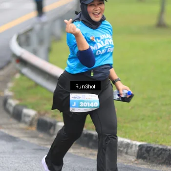 Runner Photo 7029105