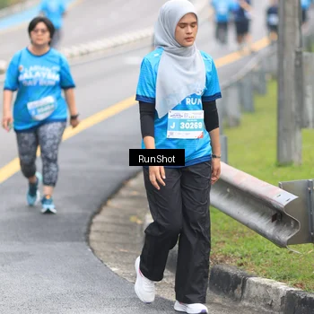 Runner Photo 7029106
