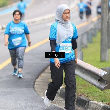 Runner Photo 7029109