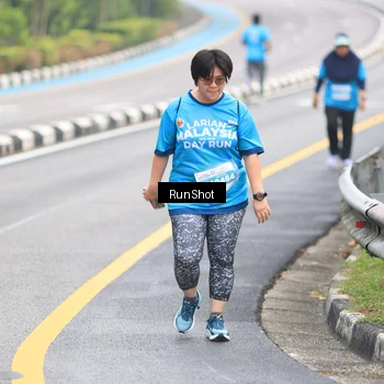Runner Photo 7029115