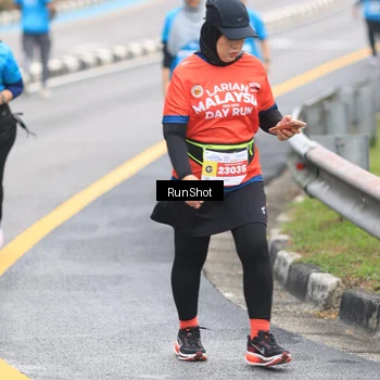 Runner Photo 7029116