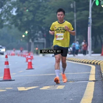 Runner Photo 7029119