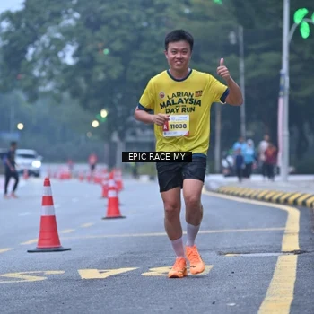 Runner Photo 7029135