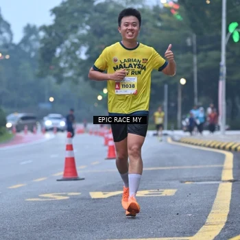 Runner Photo 7029136