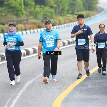 Runner Photo 7029146