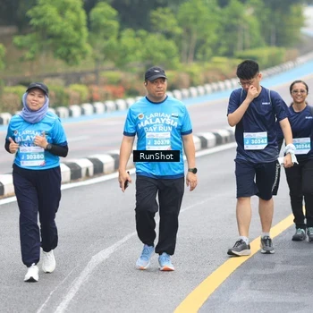 Runner Photo 7029150