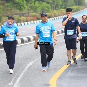 Runner Photo 7029152