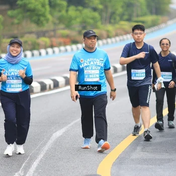 Runner Photo 7029153