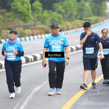 Runner Photo 7029175