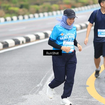 Runner Photo 7029178