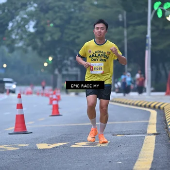 Runner Photo 7029191