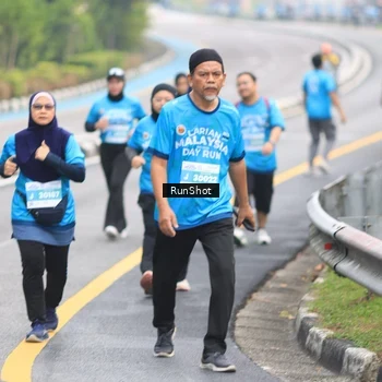 Runner Photo 7029197