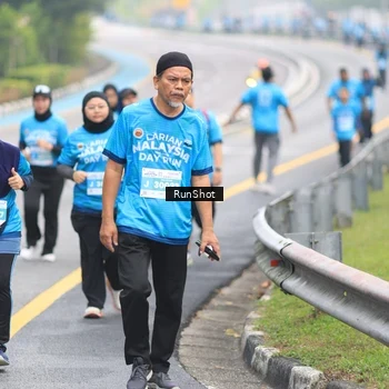 Runner Photo 7029200