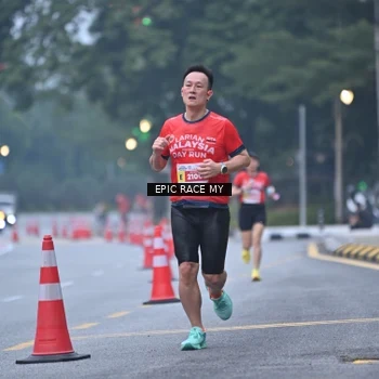 Runner Photo 7029207