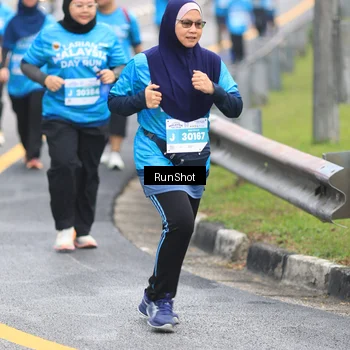 Runner Photo 7029235
