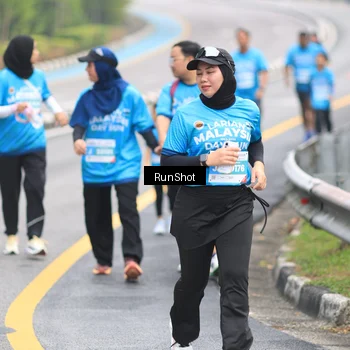 Runner Photo 7029268