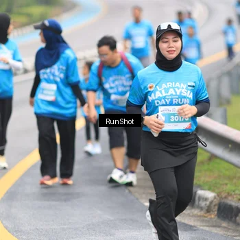 Runner Photo 7029303