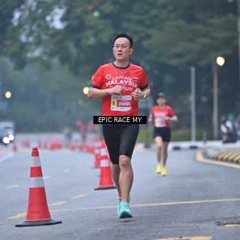 Runner Photo 7029344