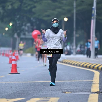 Runner Photo 7029346