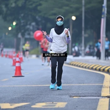 Runner Photo 7029355