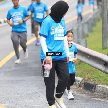 Runner Photo 7029358