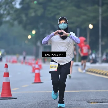 Runner Photo 7029370