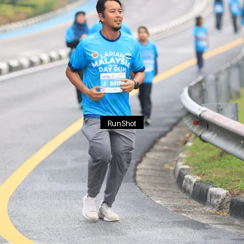 Runner Photo 7029375