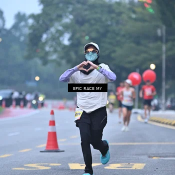 Runner Photo 7029387