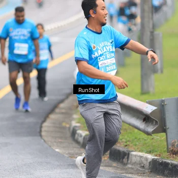 Runner Photo 7029388