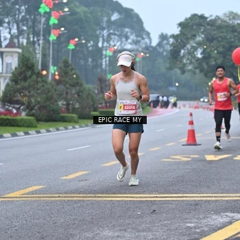 Runner Photo 7029435