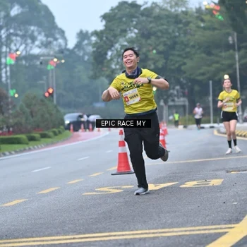 Runner Photo 7029477