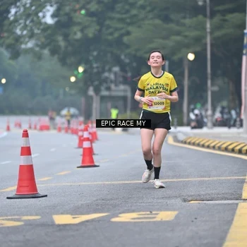 Runner Photo 7029490