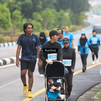 Runner Photo 7029491