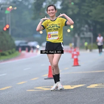 Runner Photo 7029493