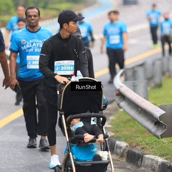 Runner Photo 7029512