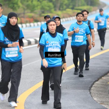 Runner Photo 7029535