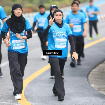 Runner Photo 7029536