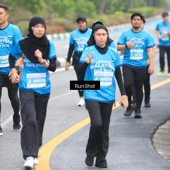Runner Photo 7029537