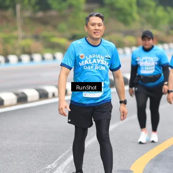 Runner Photo 7029563