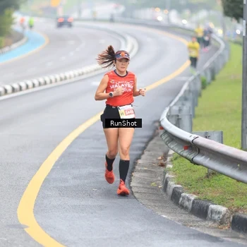 Runner Photo 7029646