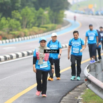 Runner Photo 7029662