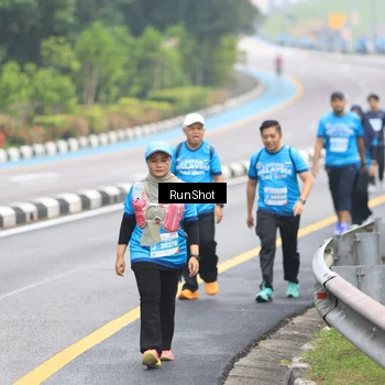Runner Photo 7029669