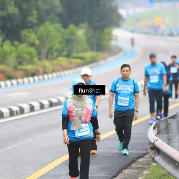 Runner Photo 7029673