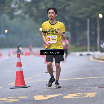Runner Photo 7029676