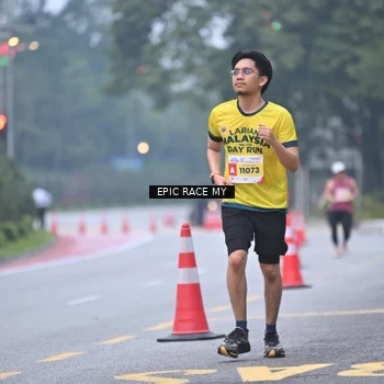 Runner Photo 7029677